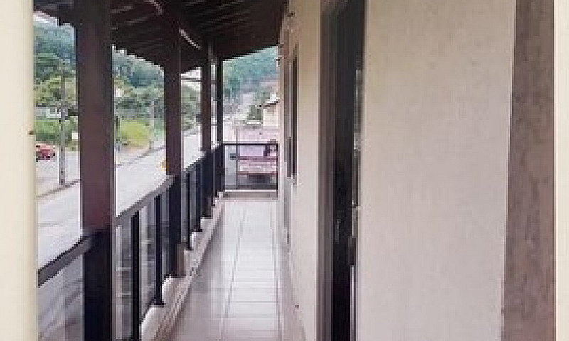 Alugo Linda Casa Ito...