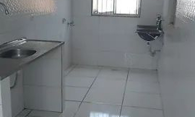 Aluga-Se Uma Casa Fa...