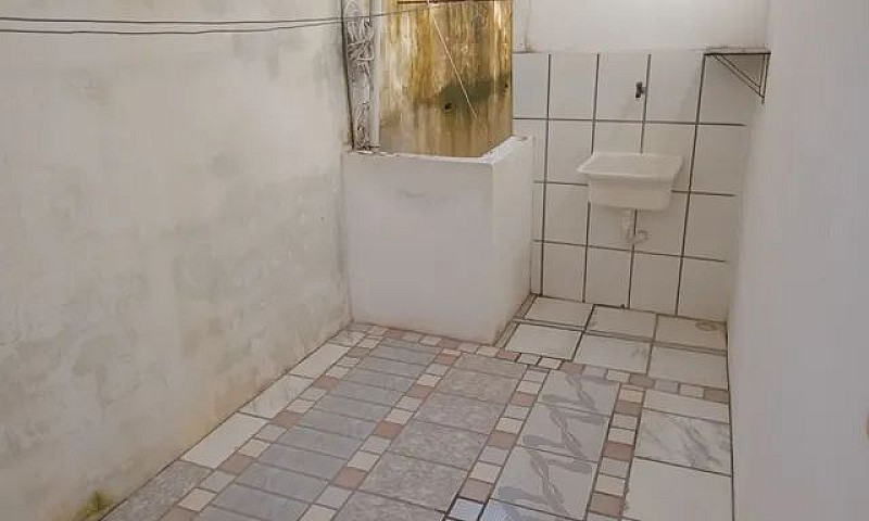 Aluguel De Quitinete...