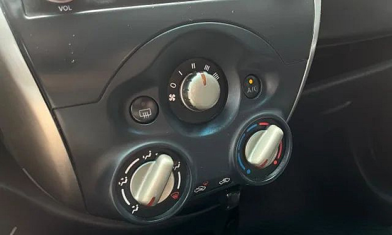 Nissan March 1.0 Sv ...