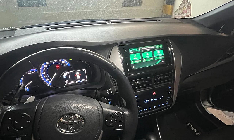Toyota Yaris Xls 1.5...