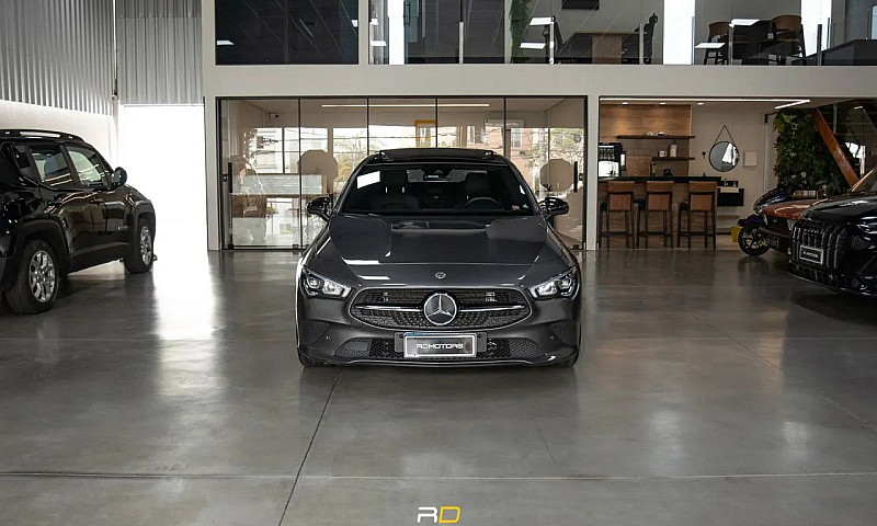 Mercedes-Benz Cla-25...