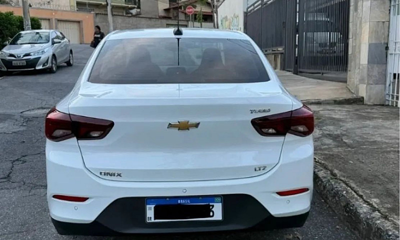 Chevrolet Onix Plus ...