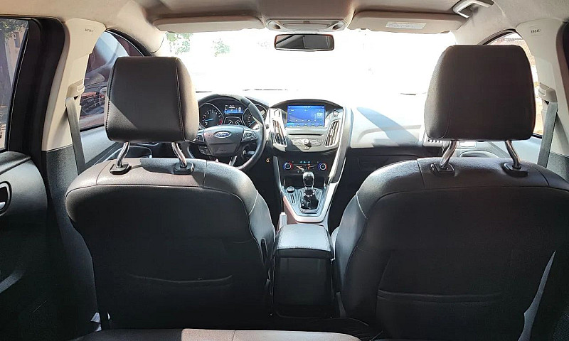 Ford Focus 1.6 S/Se/...