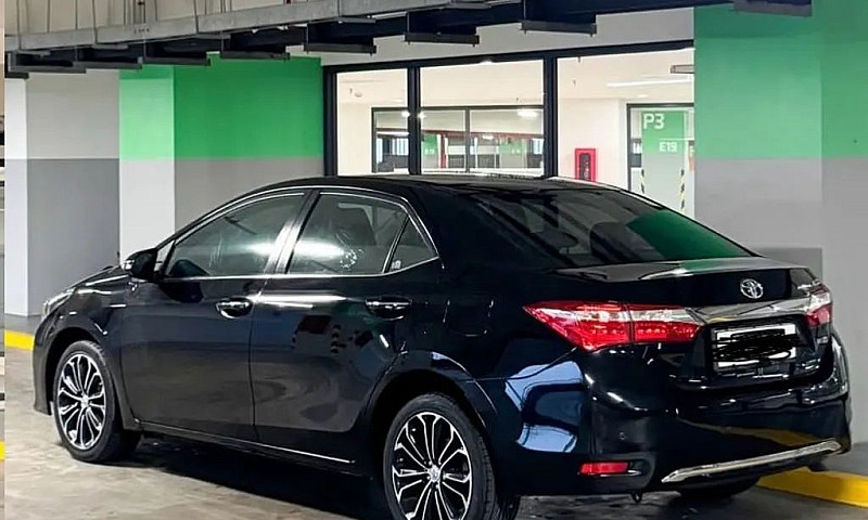 Toyota Corolla Gli 1...