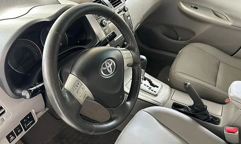 Toyota Corolla Gli 1...