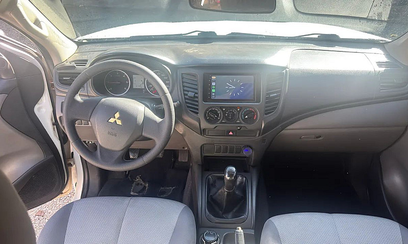 Mitsubishi L200 Trit...