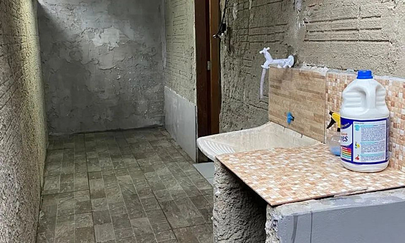 Kitnet Mobiliada ...