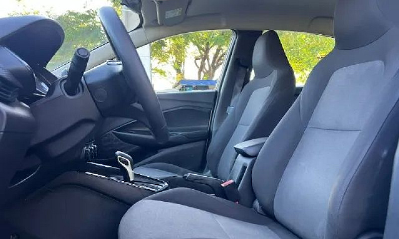 Chevrolet Onix Plus ...