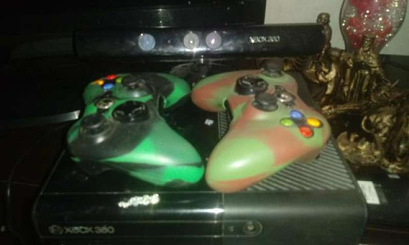 Vendo Xbox 360 Com K...