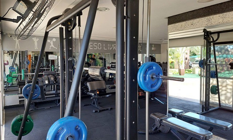 Vende-Se Apto. 902 E...