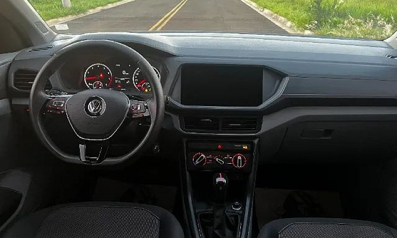 Volkswagen T-Cross 1...