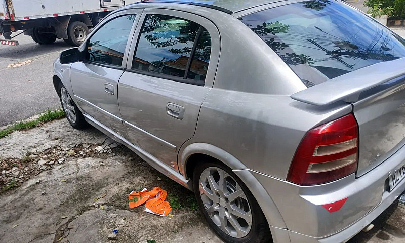 Chevrolet Astra Eleg...