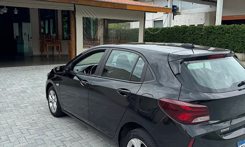 Chevrolet Onix Hatch...