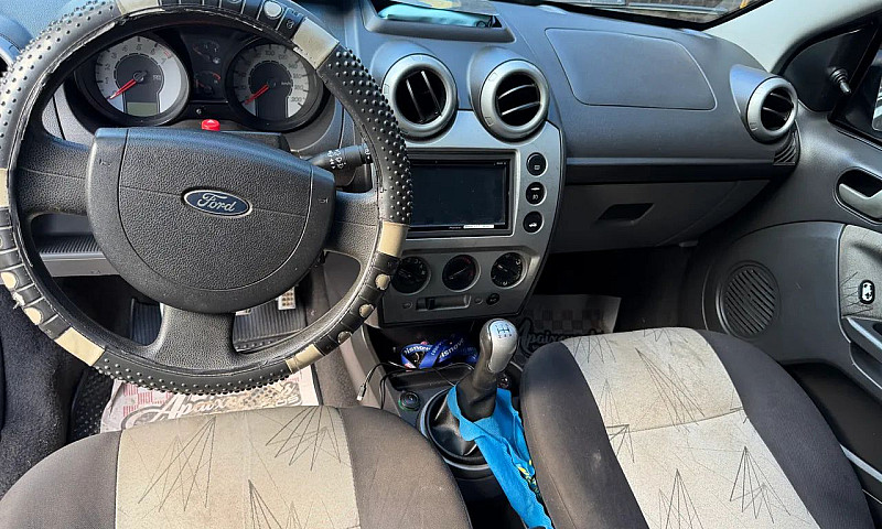 Ford Fiesta Trail 1....