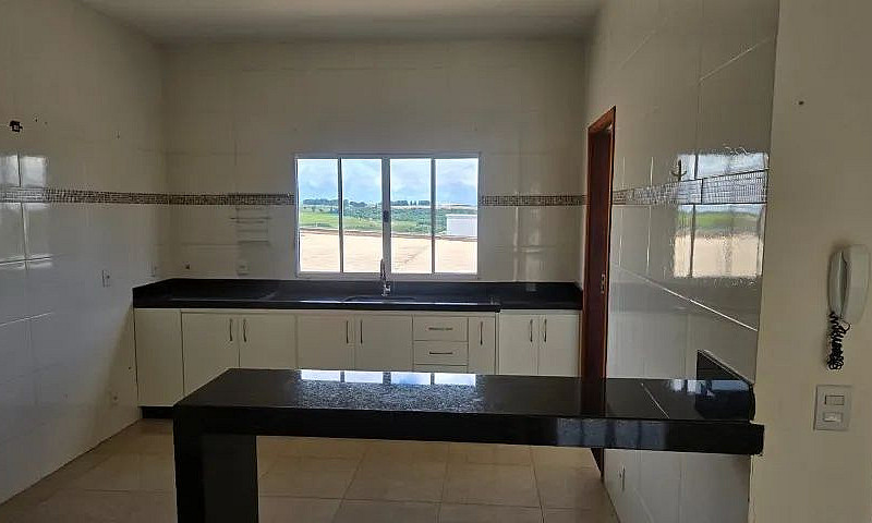 Galpão Com Apartamen...