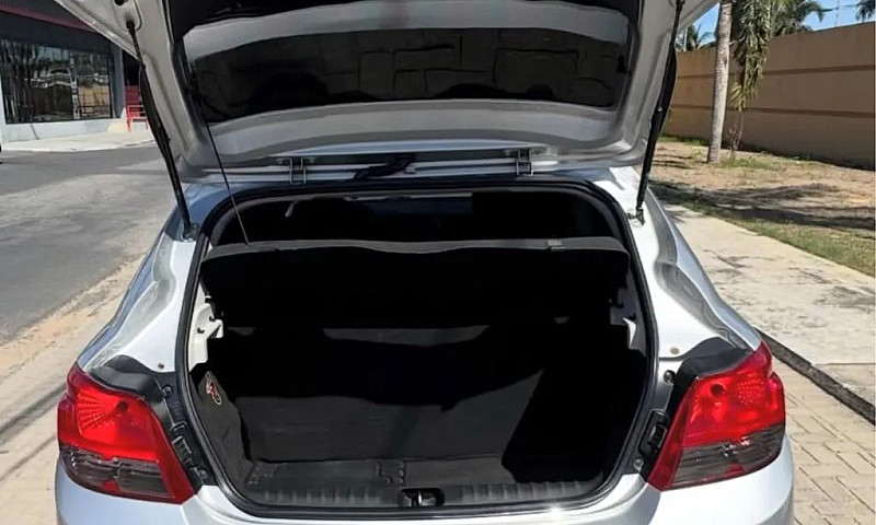 Chevrolet Onix Hatch...