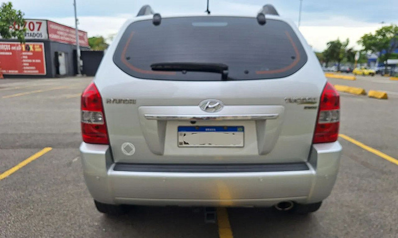 Hyundai Tucson 2.0 1...