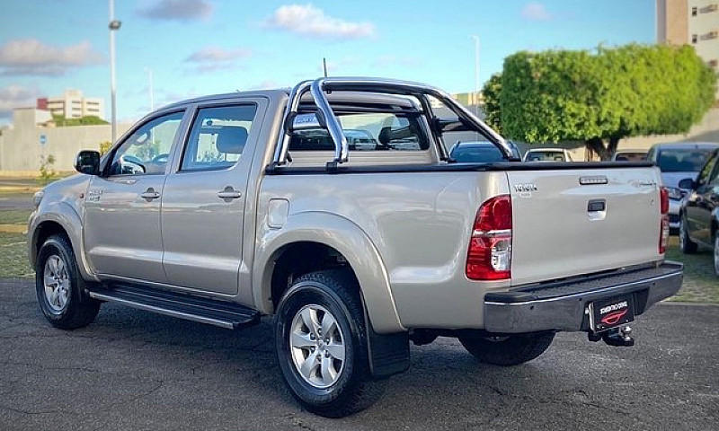 Toyota Hilux Sr 2014...