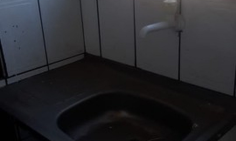 Alugo Kit-Net Na Rua...