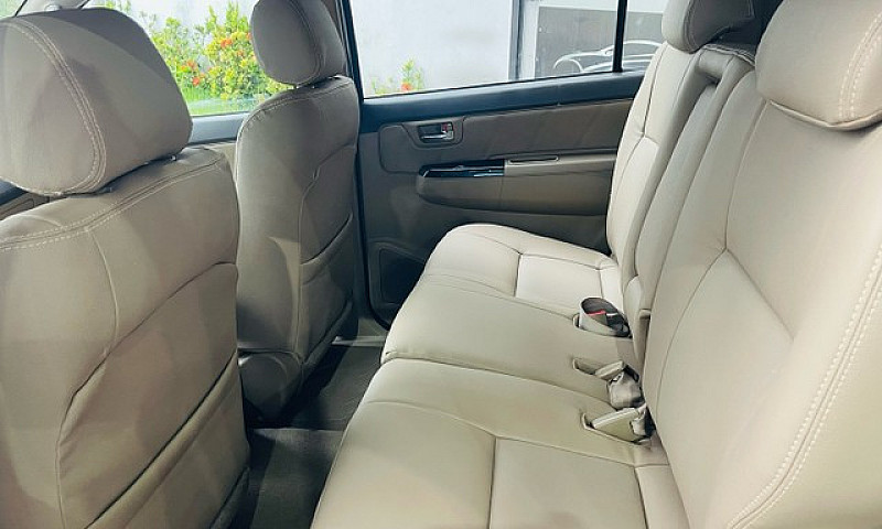 Hilux Sw4 Srv 2013 4...