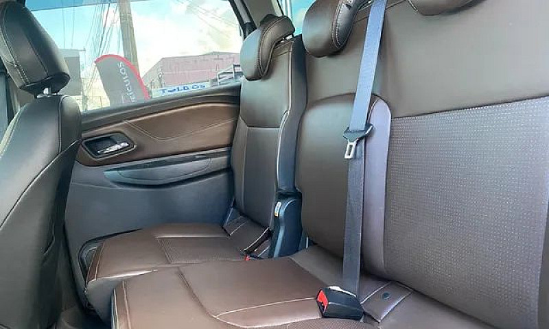 Chevrolet Spin Premi...