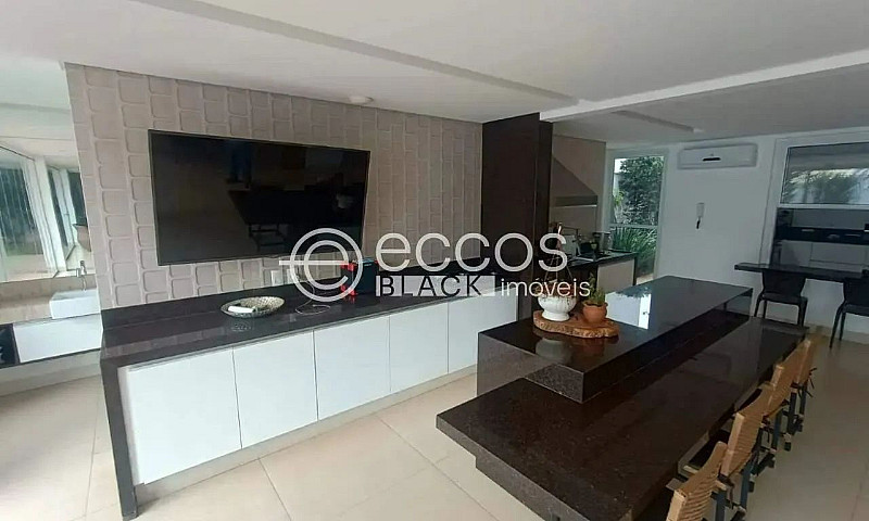 Casa Em Condomínio P...