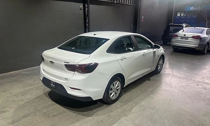 Chevrolet Onix Plus ...