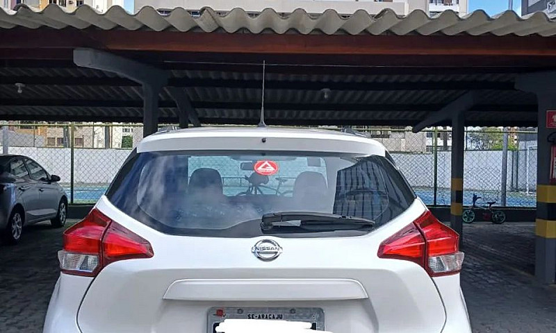 Kicks S 2018(Automát...