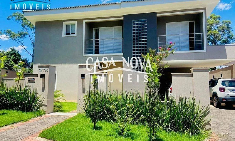 Casa Com 4 Dormitóri...