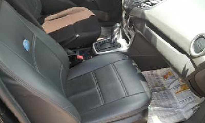 New Fiesta Sedan 1.6...