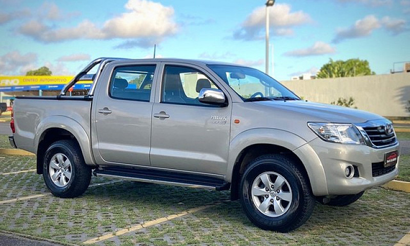 Toyota Hilux Sr 2014...