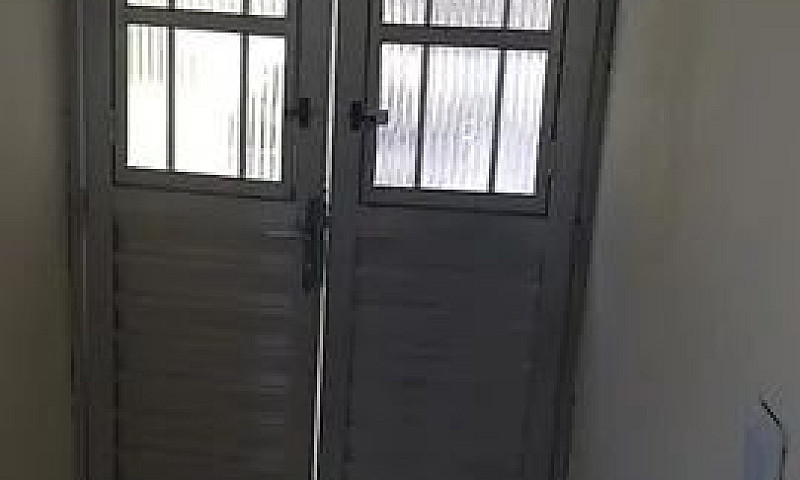 Aluga-Se Uma Casa Fa...