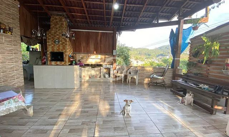 Casa À Venda No Bair...