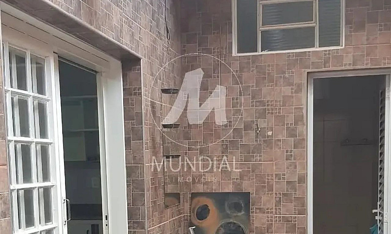 Casa (Térrea Na Rua)...