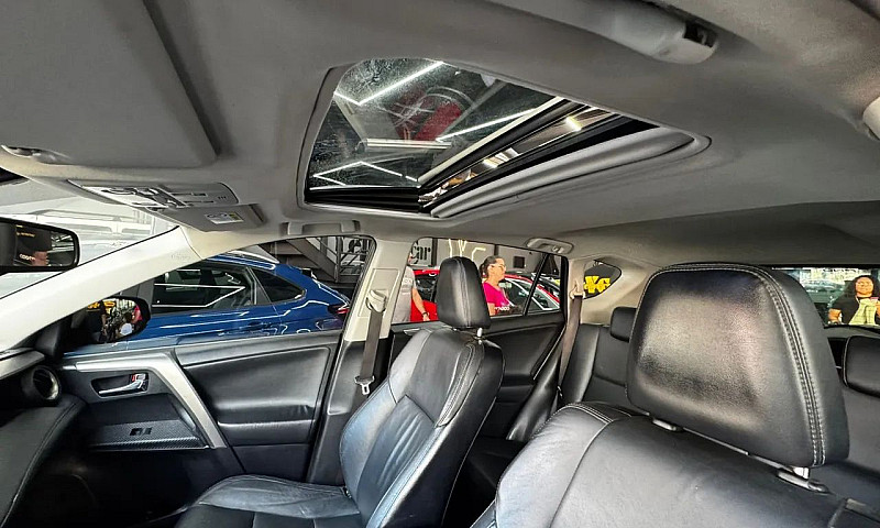 Toyota Rav4 2.5 4X4 ...