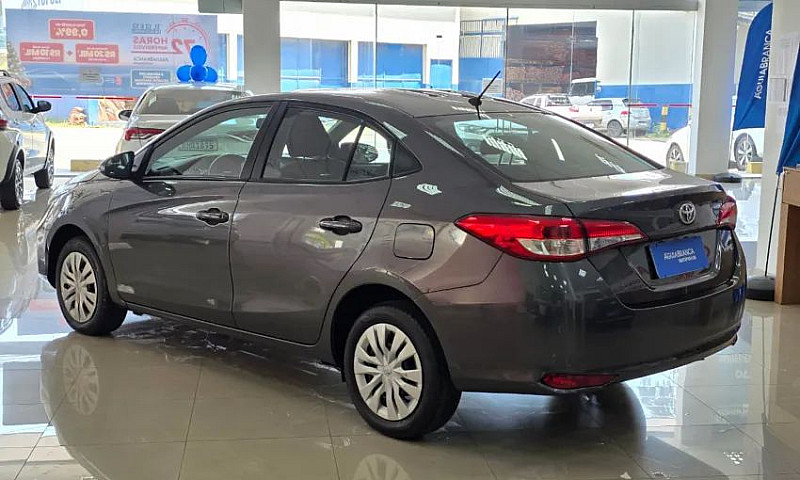 Toyota Yaris Xl Seda...