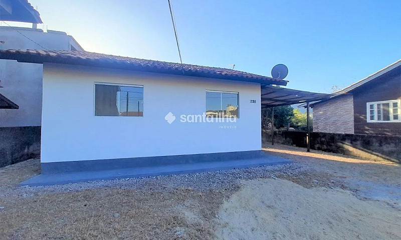 Casa Com 2 Dormitóri...