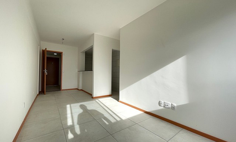 2/4 Com 57M² No Resi...