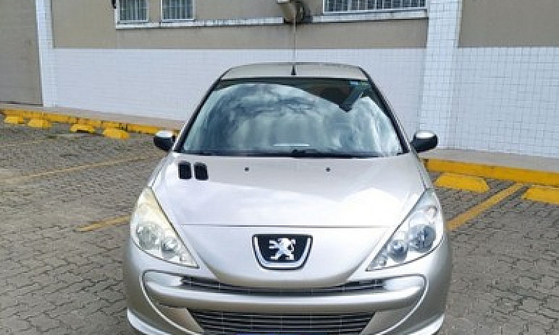 Peugeot 207 1.4...