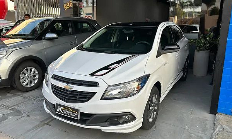 Gm - Onix Hatch Effe...