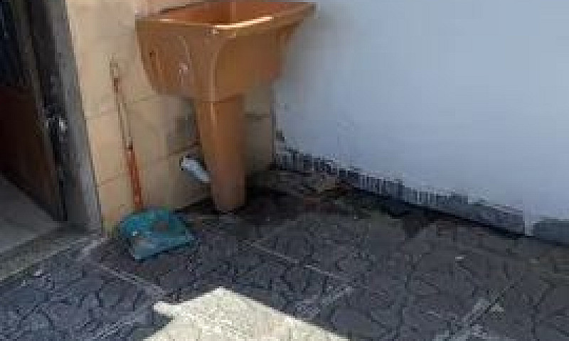 Aluga-Se Casa Em San...