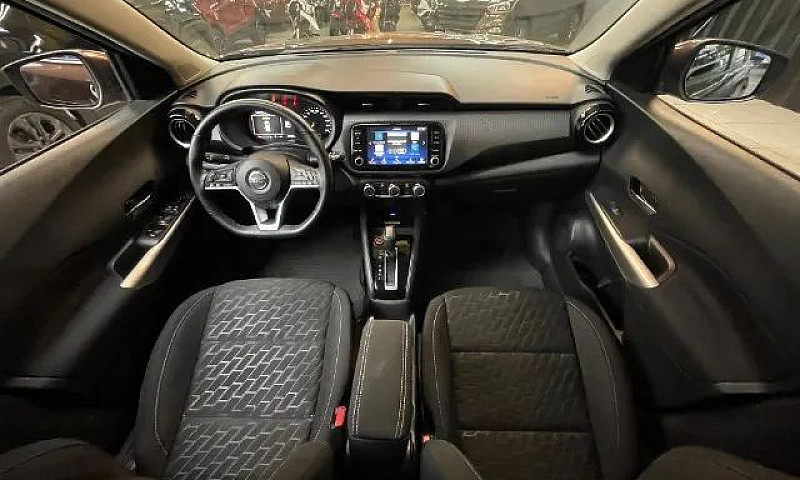 Nissan Kicks Advance...