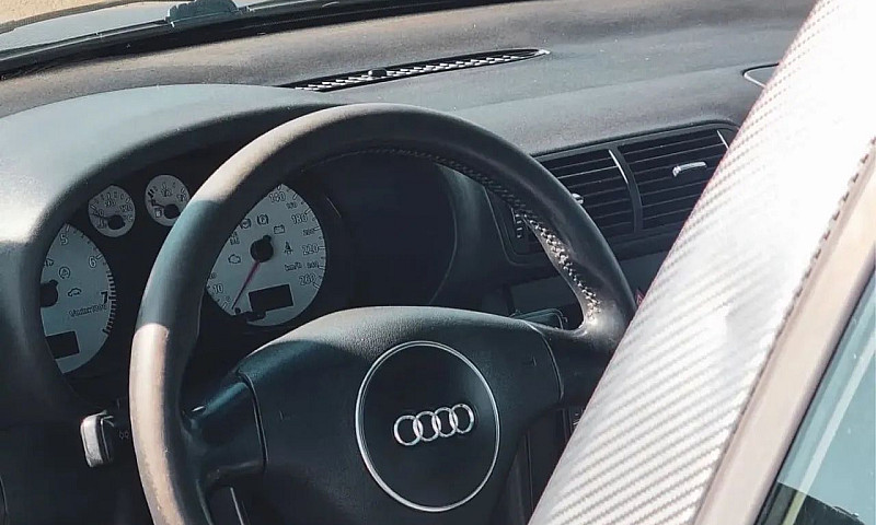 Audi A3 1.8 Turbo 5P...