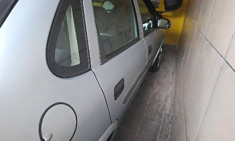 Chevrolet Corsa Sed ...