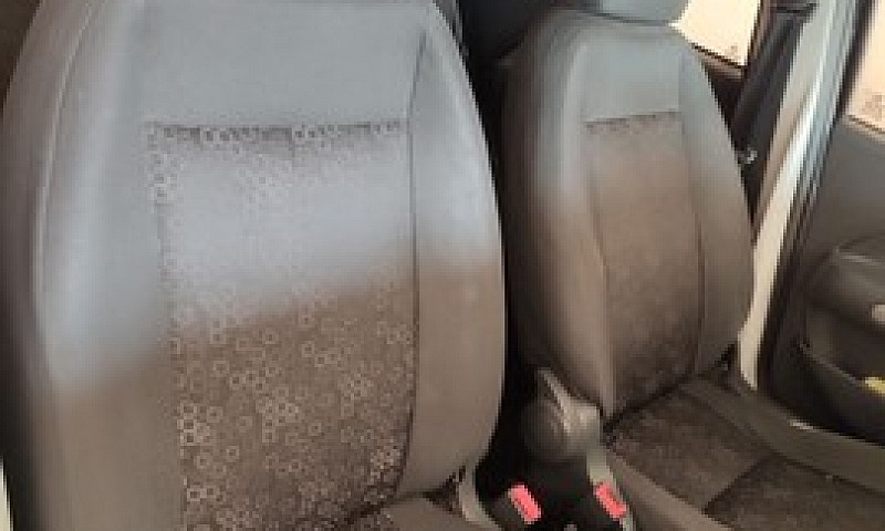 Fiat Uno Vivace 1.0...