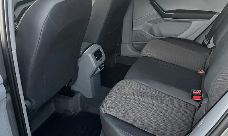 Volkswagen T-Cross 1...