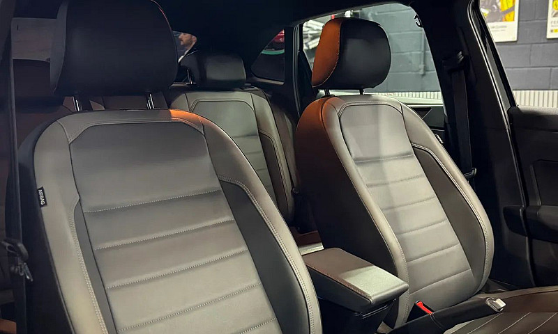 Volkswagen Nivus Hig...