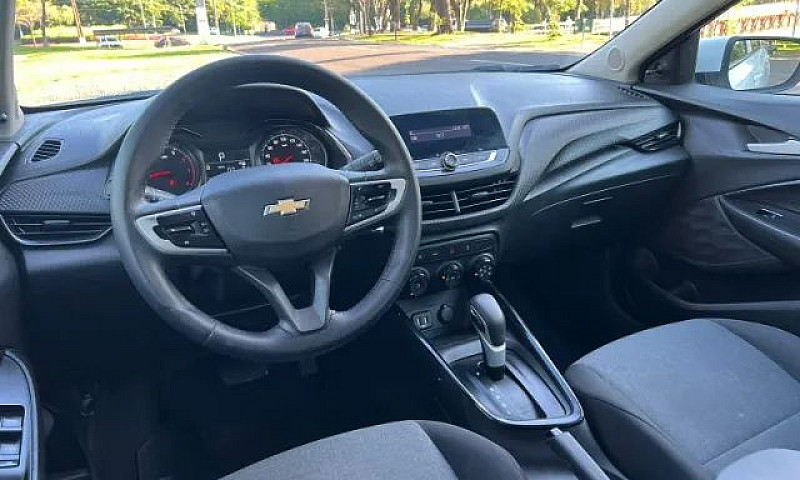Chevrolet Onix Plus ...