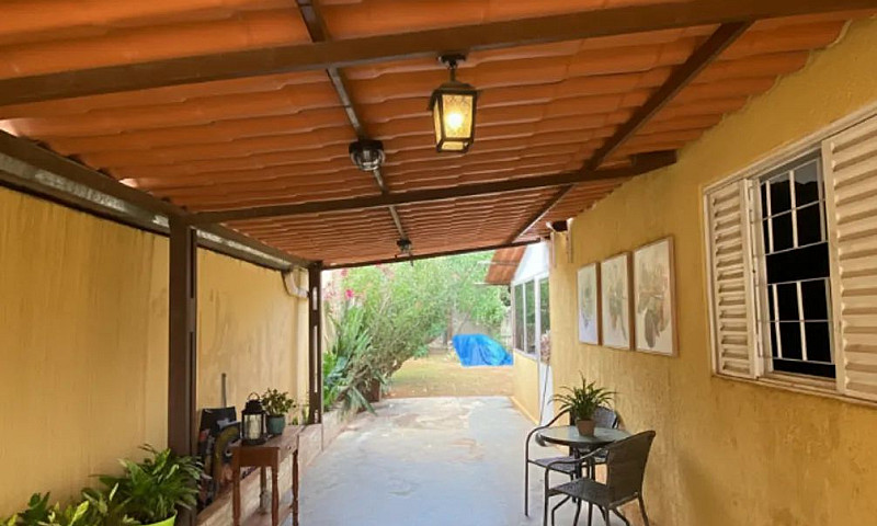 Casa Ampla Com 4 Qua...